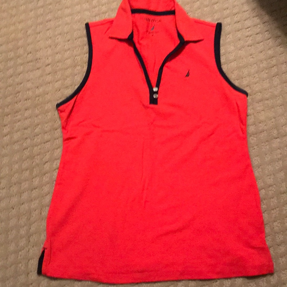 Women’s Nautica top